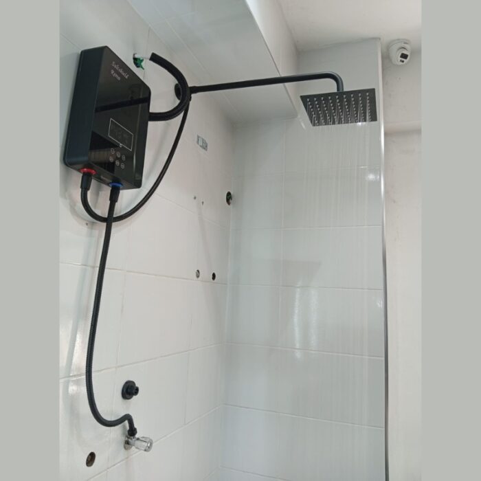 All black & Elegant Black Top shower