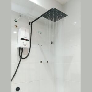 White& Elegant Black Top shower